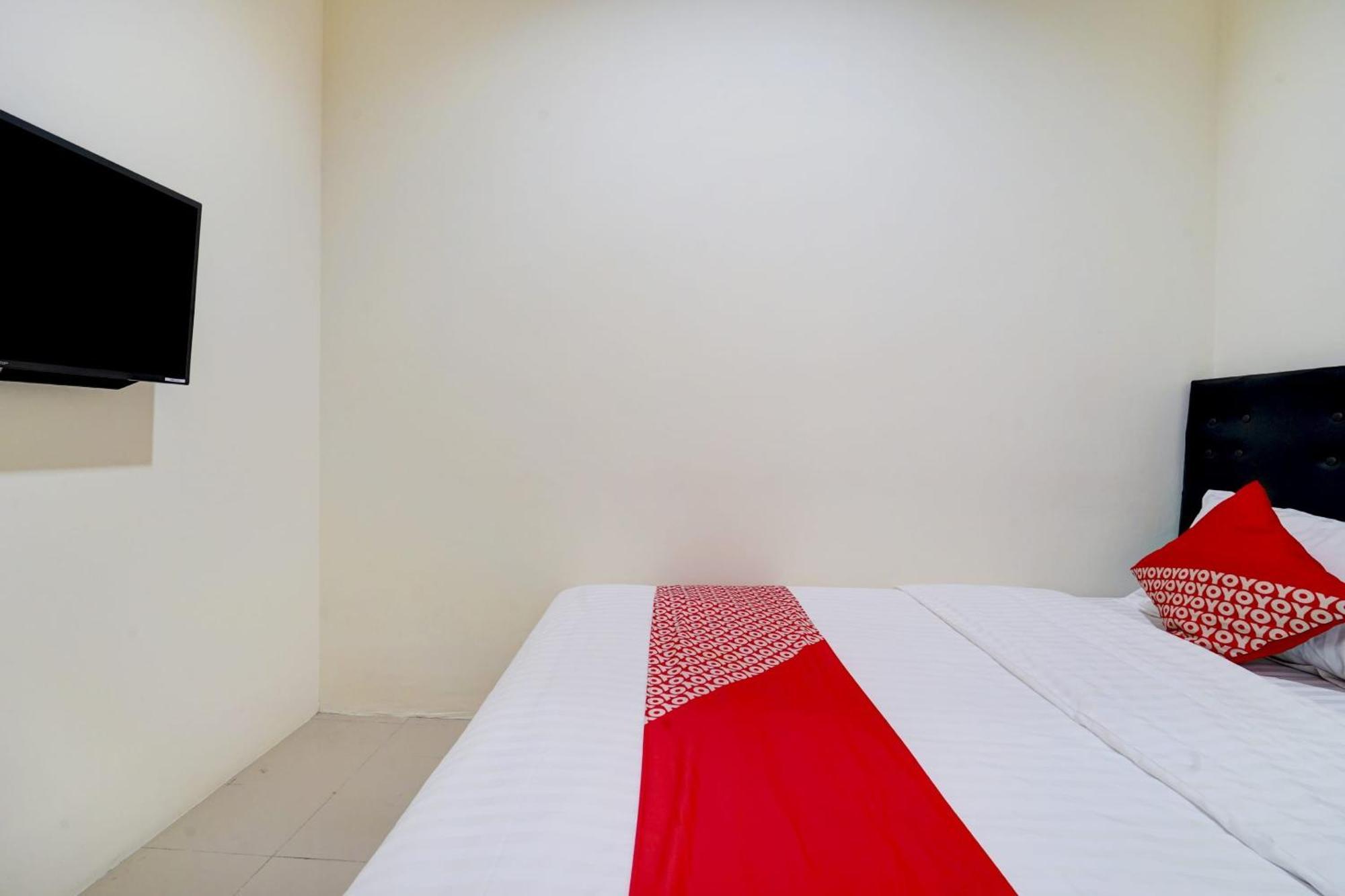 Super Oyo 90778 River Inn Malioboro Yogyakarta Exteriör bild
