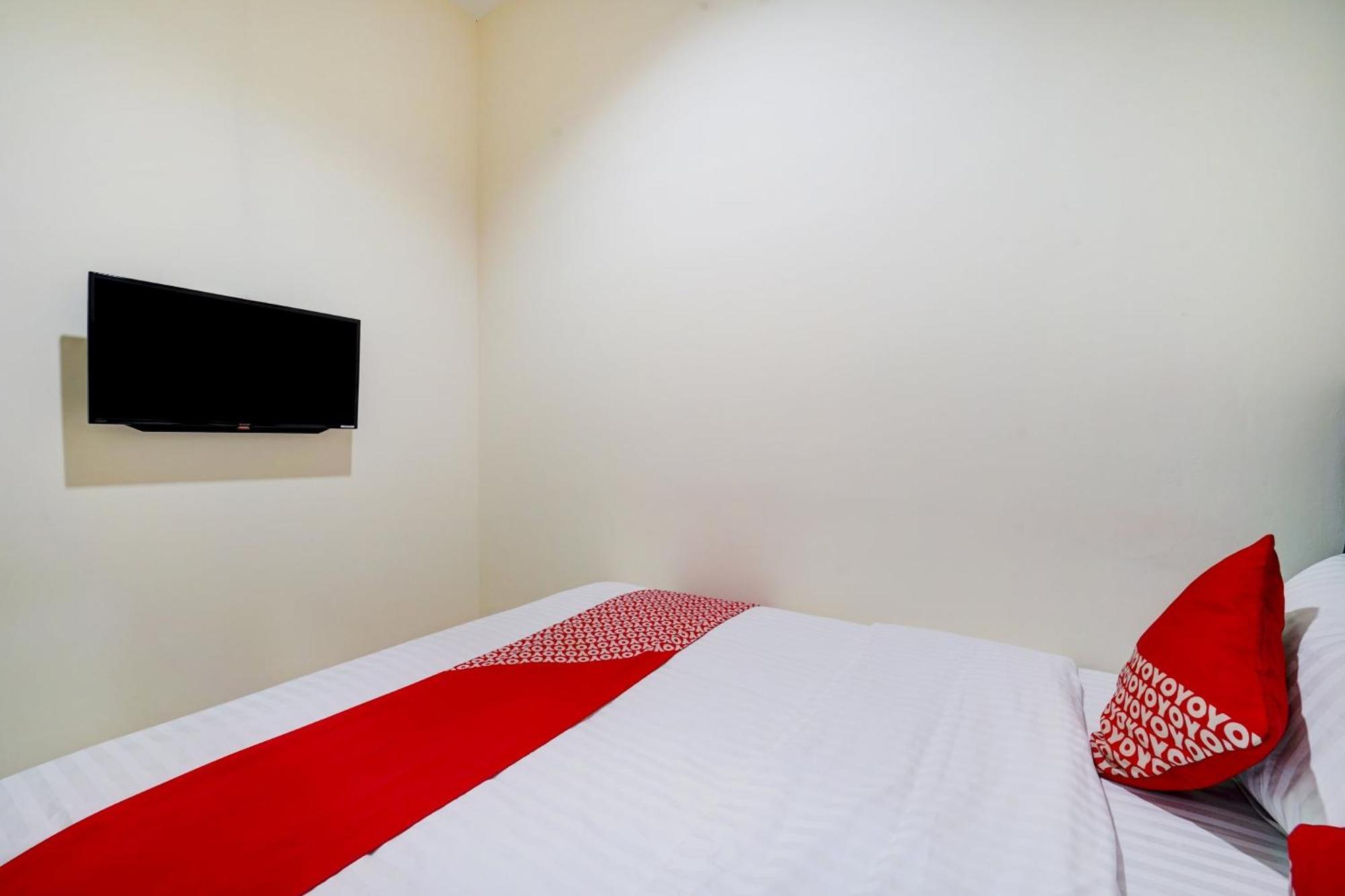 Super Oyo 90778 River Inn Malioboro Yogyakarta Exteriör bild